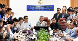 ঈদযাত্রায় সর্বোচ্চ প্রস্তুতি সরকারের, অতিরিক্ত ভাড়া নিলে ব্যবস্থা: মন্ত্রী রবিউল